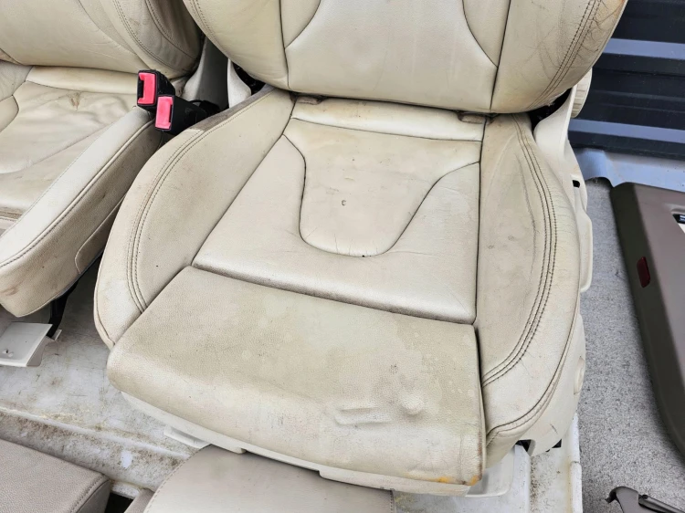 FOTEL FOTELE AUDI A5 SKÓRA COUPE JASNA SKÓRA KPL