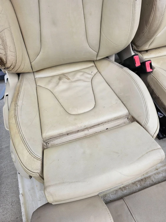FOTEL FOTELE AUDI A5 SKÓRA COUPE JASNA SKÓRA KPL