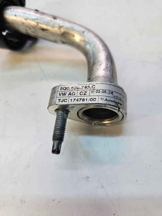 WĄŻ PRZEWÓD KLIMATYZACJI AUDI A3 8V VW SEAT 5Q0820743C