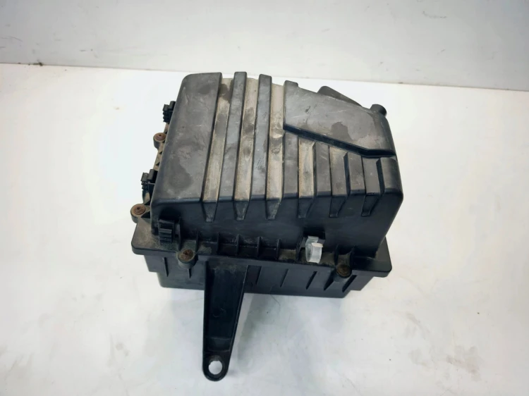 OBUDOWA FILTRA POWIETRZA AUDI A1 8X VOLKSWAGEN SEAT SKODA 6R0129601J