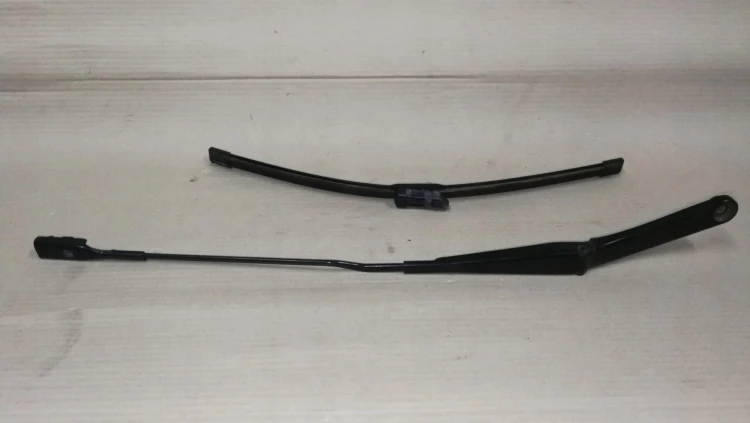 RAMIĘ WYCIERACZKI PRAWE AUDI A4 B8 EU 8K1955408