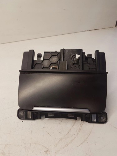 POPIELNICZKA SCHOWEK AUDI A4 B8 A5 8K0857951