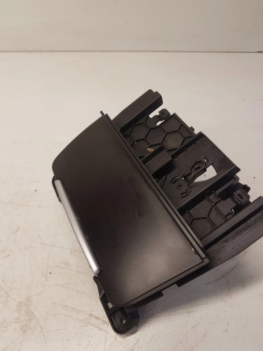 POPIELNICZKA SCHOWEK AUDI A4 B8 A5 8K0857951