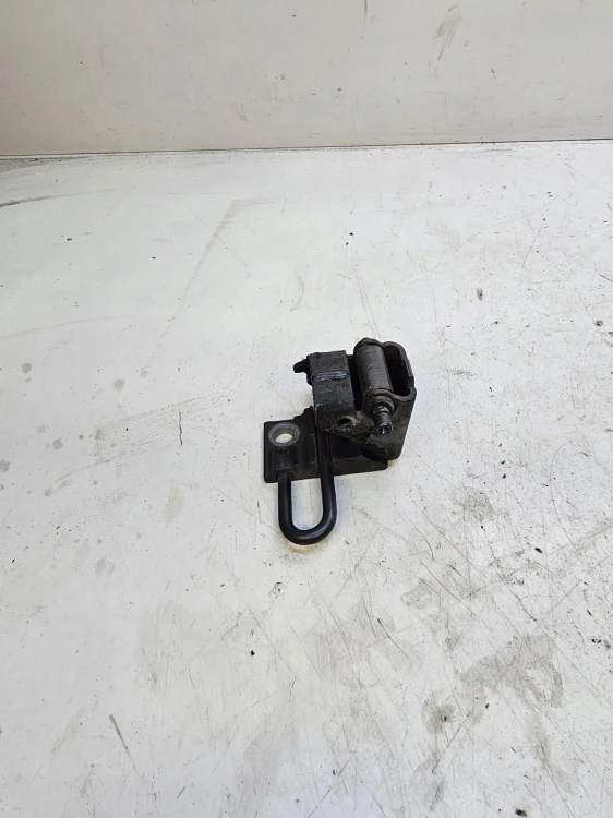 ZAWIAS DRZWI PRAWY DOLNY AUDI A4 B6 B7 CABRIO 8N0831412D