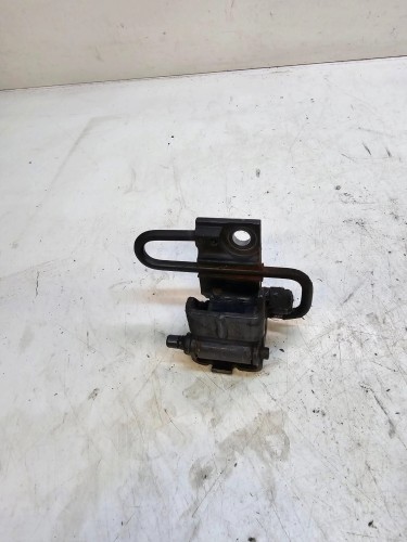 ZAWIAS DRZWI PRAWY DOLNY AUDI A4 B6 B7 CABRIO 8N0831412D