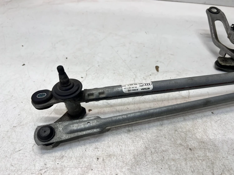 MECHANIZM SILNIK WYCIERACZEK PRZÓD AUDI A5 8W 8W6955023C