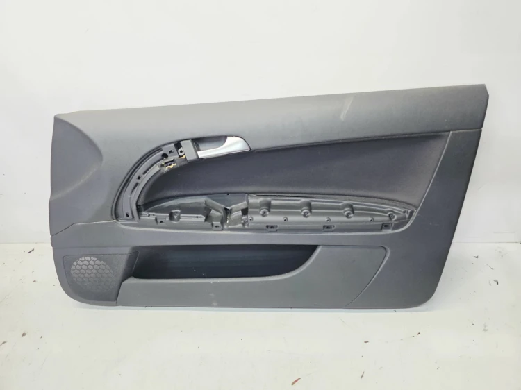 BOCZEK TAPICERAKA DRZWI PRAWY PRZÓD AUDI A3 8P 8P3867106S 24A 4/26