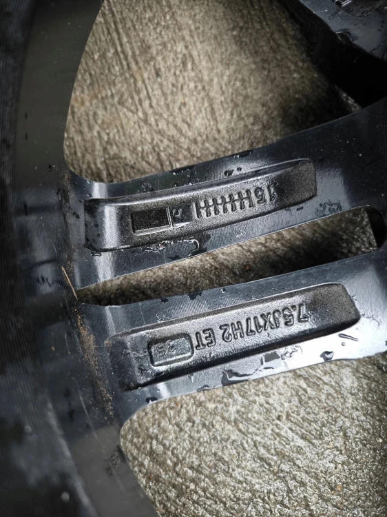 FELGA ALUMINIOWA KBA 47965 AUDI VW SEAT SKODA 7.5J R17 ET 35 Z*1* LK