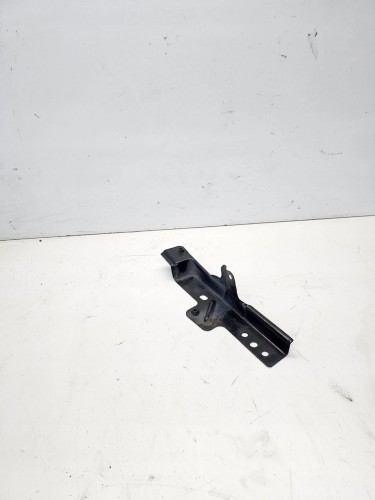 UCHWYT MOCOWANIE FILTRA POWIETRZA AUDI Q7 4L 4L0805697