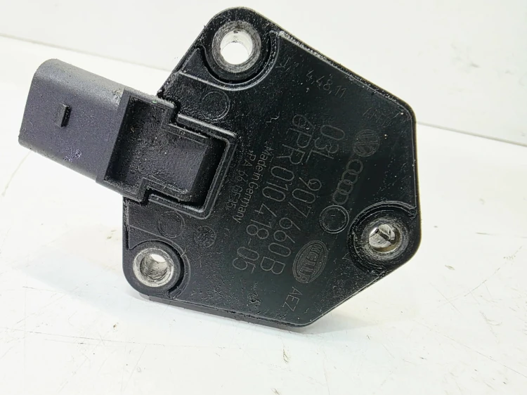 CZUJNIK POZIOMU OLEJU AUDI VOLKSWAGEN SEAT SKODA 2.0 TDI 03L907660B