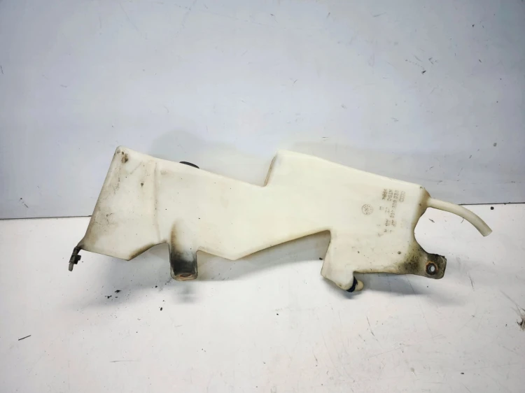ZBIORNIK PŁYNU DO SPRYSKIWACZY POD XENON AUDI A4 B6 8E5955451N