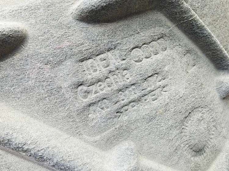 NADKOLE MATERIAOWE PRAWY TYŁ AUDI A6 C8 4K0810172F