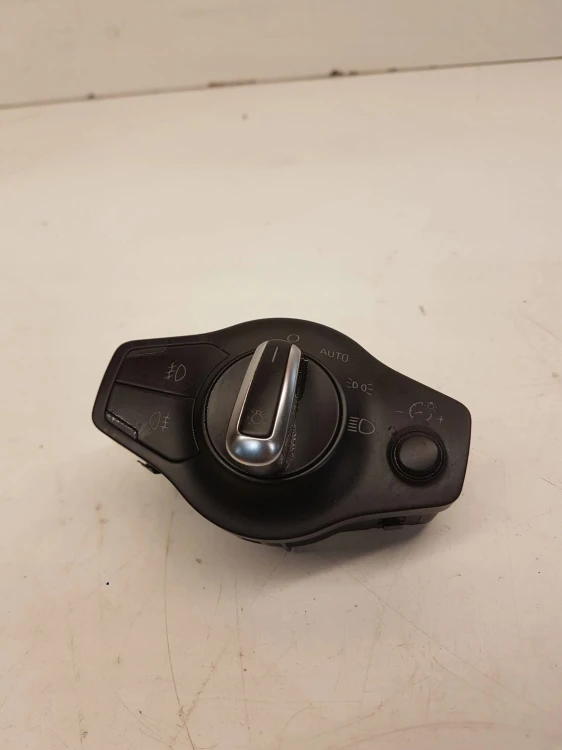 PRZEŁĄCZNIK WŁĄCZNIK ŚWIATEŁ AUDI A4 A5 8K0941531G