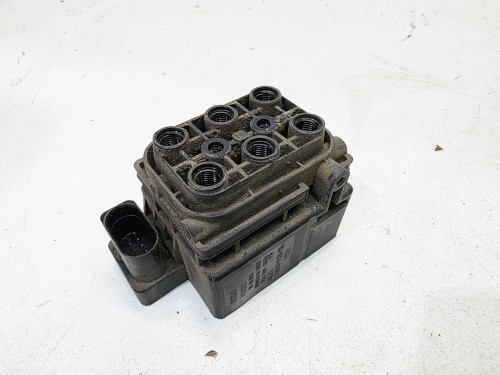 ZAWÓR ROZDZIELACZ PNEUMATYKI AUDI Q7 4L 15-1524-0008.2 15152400082