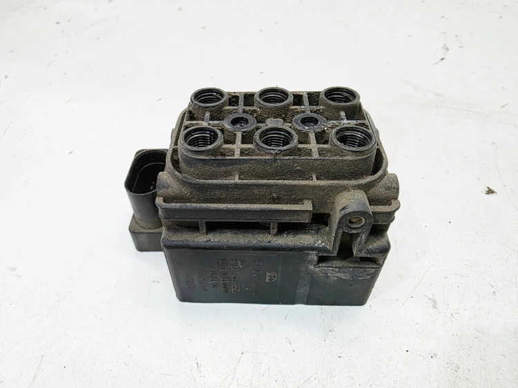 ZAWÓR ROZDZIELACZ PNEUMATYKI AUDI Q7 4L 15-1524-0008.2 15152400082
