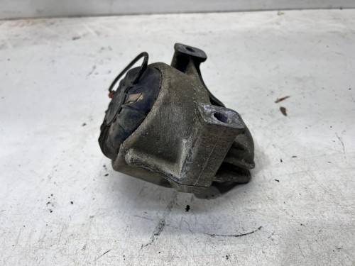 PODUSZKA SILNIKA Z CZUJNIKIEM AUDI A4 B8 A5 8T Q5 8R 8K0199381DQ