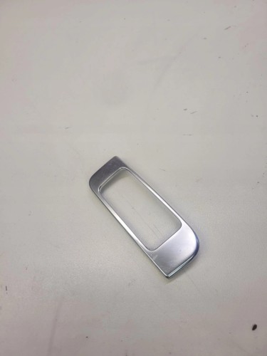 RAMKA ZMIANY BIEGÓW CHROM AUDI A8 D4 4H1863207