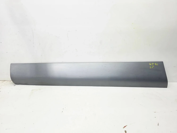 LISTWA DOLNA DRZWI LEWY PRZÓD AUDI Q7 4L 4L0853959A/B