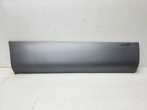 LISTWA DOLNA DRZWI PRAWY TYŁ AUDI Q7 4L 4L0853970A/B