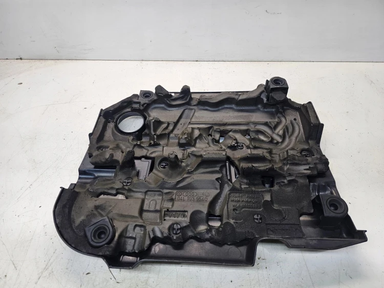 OSŁONA POKRYWA SILNIKA VW AUDI A1 8X A3 8V Q3 8U 04L103954Q
