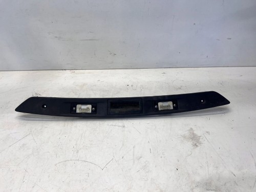PODŚWIETLENIE TABLICY REJESTRACYJNEJ VW TIGUAN 5N0827287A