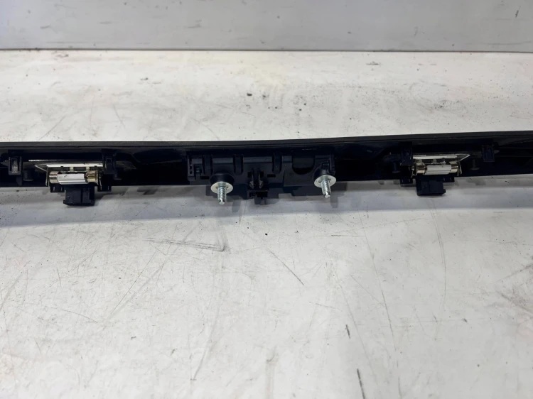 PODŚWIETLENIE TABLICY REJESTRACYJNEJ VW TIGUAN 5N0827287A