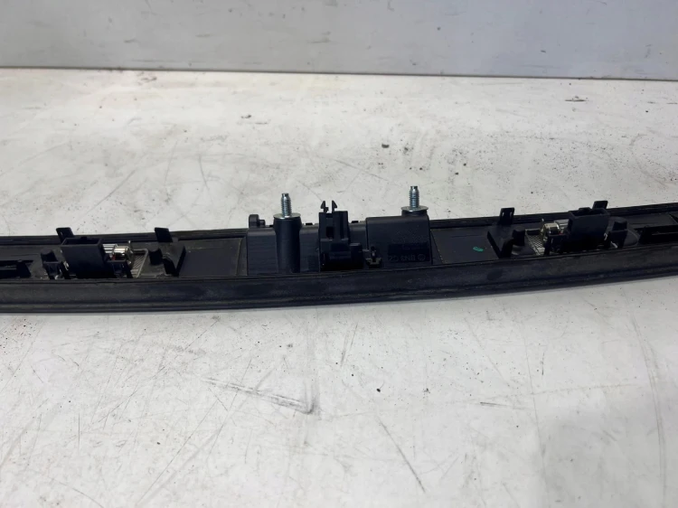 PODŚWIETLENIE TABLICY REJESTRACYJNEJ VW TIGUAN 5N0827287A