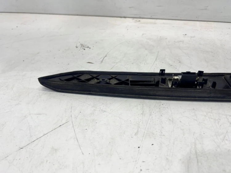 PODŚWIETLENIE TABLICY REJESTRACYJNEJ VW TIGUAN 5N0827287A
