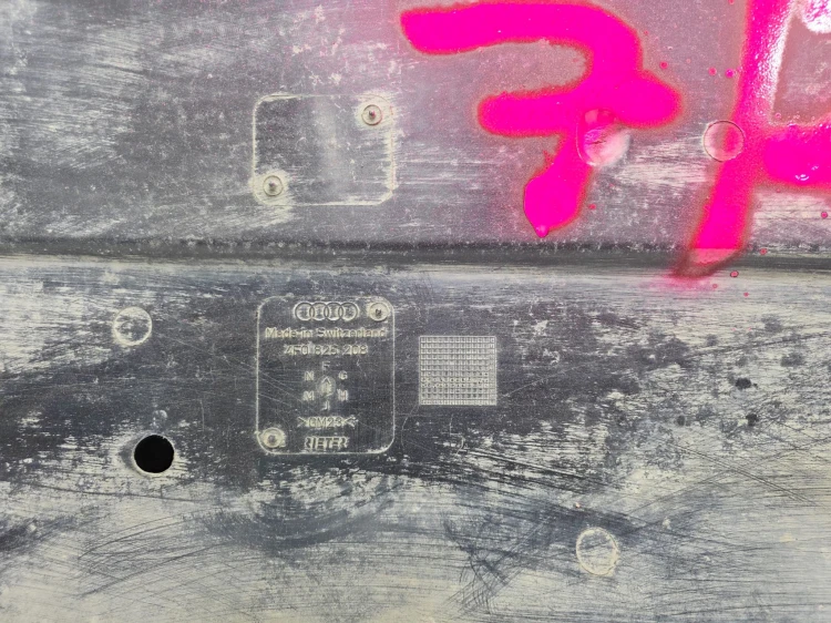 OSŁONA PŁYTA PODWOZIA LEWA DUŻA AUDI A6 C6 4F0825207F 7/26