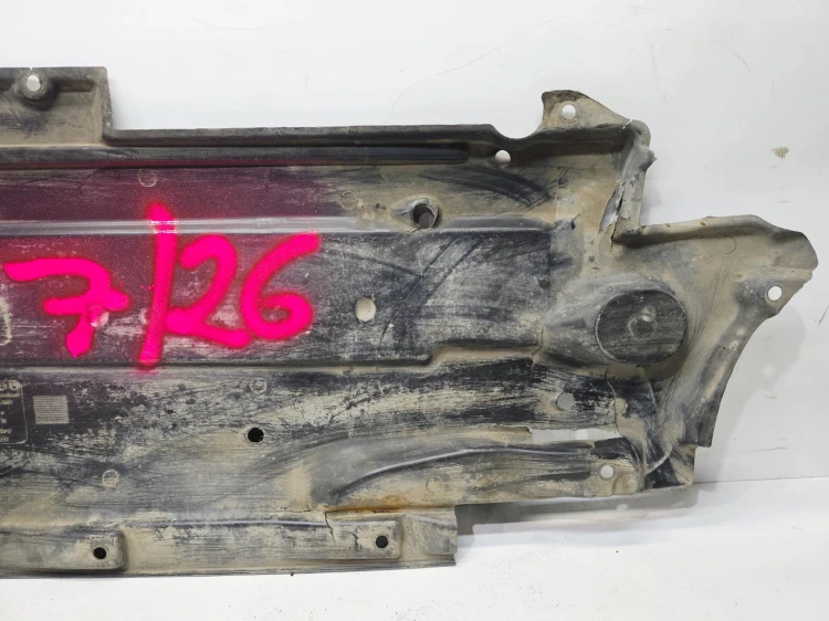 OSŁONA PŁYTA PODWOZIA LEWA DUŻA AUDI A6 C6 4F0825207F 7/26