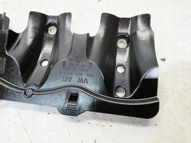 PRZEGRODA OLEJOWA AUDI A4 B9 A5 Q5 FY 2.0 TFSI 06L103623C