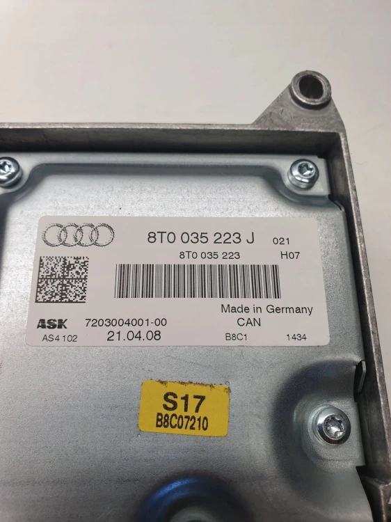 WZMACNIACZ RADIA AUDI A4 B8 A5 Q5 8T0035223J