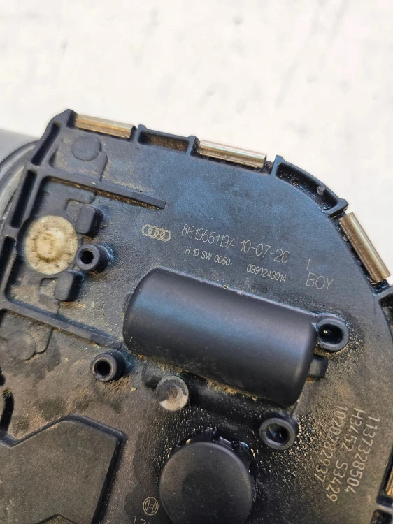 MECHANIZM SILNICZEK WYCIERACZEK AUDI Q5 8R1955119A