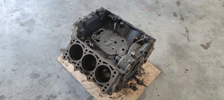 BLOK SILNIKA AUDI A4 A6 2.7 TDI BPP 059103021AL