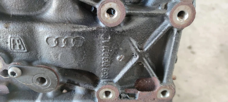BLOK SILNIKA AUDI A4 A6 2.7 TDI BPP 059103021AL