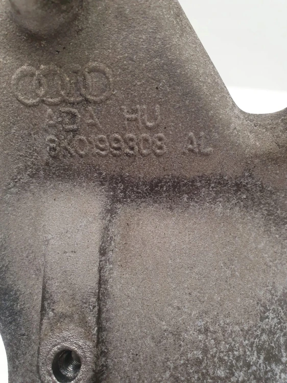ŁAPA SILNIKA PRAWA AUDI A4 A5 1,8 TFSI 8K0199308AL