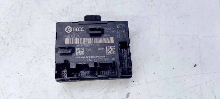 MODUŁ STEROWNIK DRZWI AUDI A4 B8 A5 Q5 8K0959793J