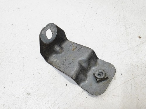 UCHWYT MOCOWANIE BŁOTNIKA LEWY PRZÓD AUDI A5 8W SPORTBACK 8W6821471