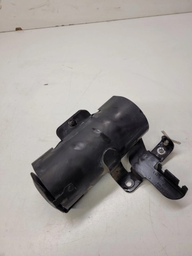 UCHWYT FILTRA PALIWA AUDI A6 C6 3.0 TDI 4F0201987E