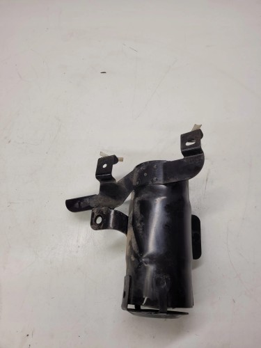 UCHWYT FILTRA PALIWA AUDI A6 C6 3.0 TDI 4F0201987E