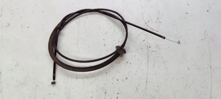 LINKA OTWIERANIA MASKI AUDI Q3 F3 83B823535A