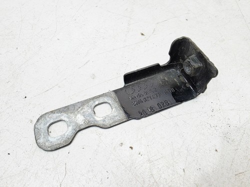UCHWYT MOCOWANIE BŁOTNIKA LEWY PRZÓD AUDI A5 8W SPORTBACK 8W6821433