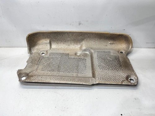 OSŁONA TERMICZNA AUDI TT 8J 8J0825711E
