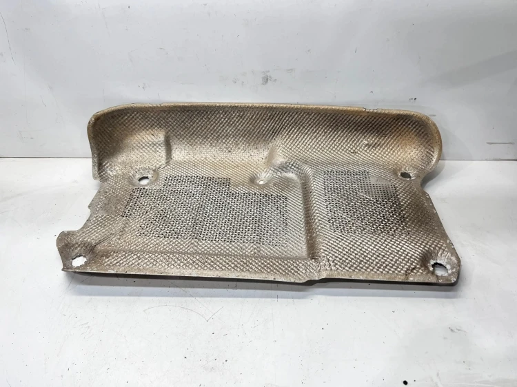 OSŁONA TERMICZNA AUDI TT 8J 8J0825711E