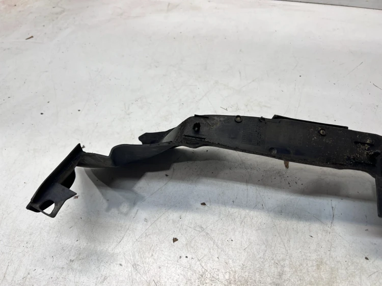 WYGŁUSZENIE BŁOTNIKA LEWE AUDI A5 8W SPORTBACK 8W6821169C