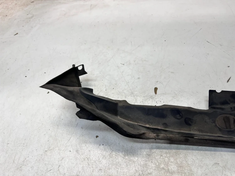 WYGŁUSZENIE BŁOTNIKA LEWE AUDI A5 8W SPORTBACK 8W6821169C