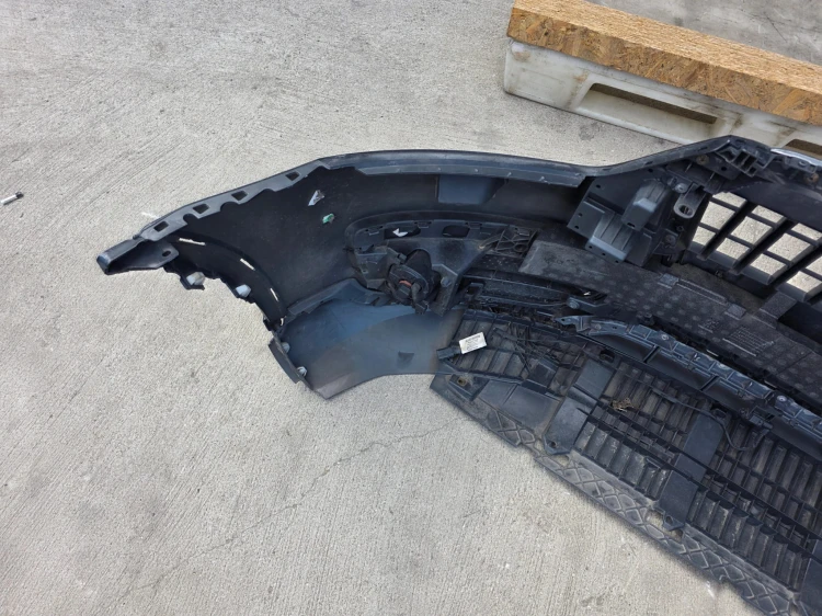 ZDERZAK PRZÓD AUDI Q3 8U LY9B POD SPRYSKIWACZE KOMPLETNY 2011-2014 !!!
