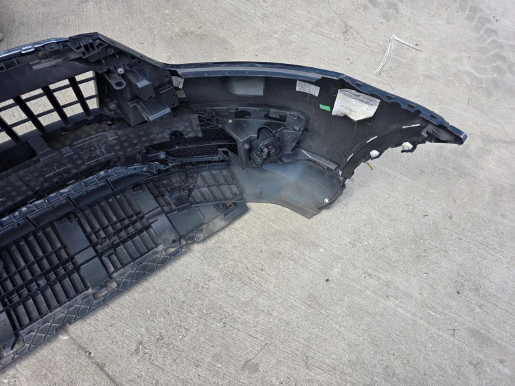 ZDERZAK PRZÓD AUDI Q3 8U LY9B POD SPRYSKIWACZE KOMPLETNY 2011-2014 !!!