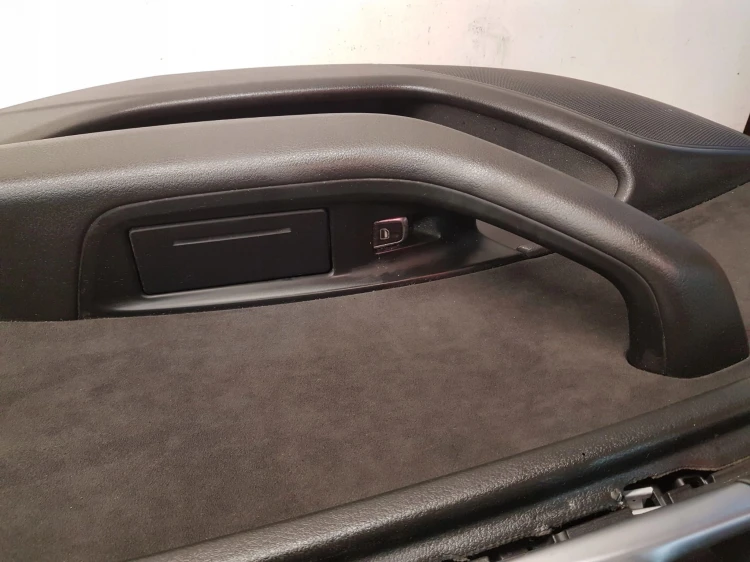 BOCZEK DRZWI PRAWY TYŁ AUDI A6 C7 4G0867306A *11*