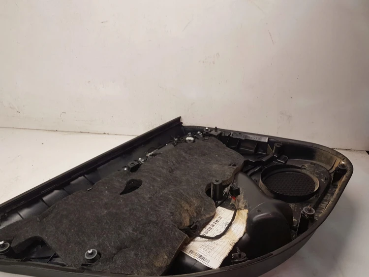BOCZEK DRZWI PRAWY TYŁ AUDI A6 C7 4G0867306A *11*